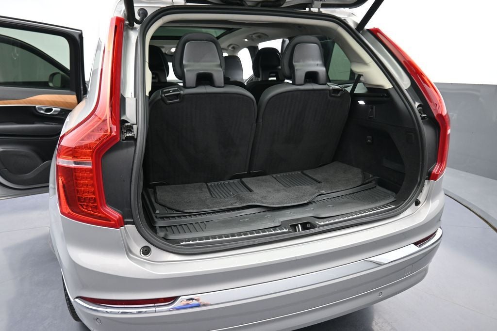 2024 Volvo XC90 Plus Bright Theme