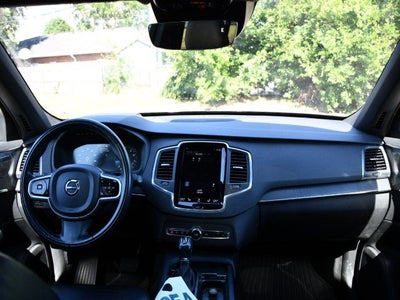 2020 Volvo XC90 T5 Momentum