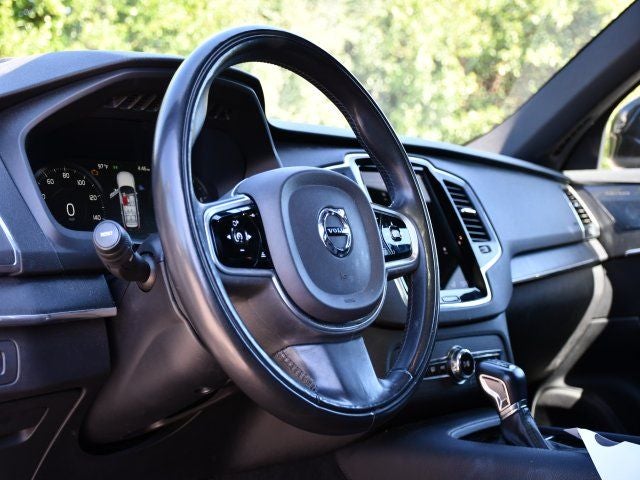 2020 Volvo XC90 T5 Momentum