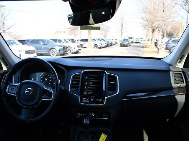 2018 Volvo XC90 T5 Momentum