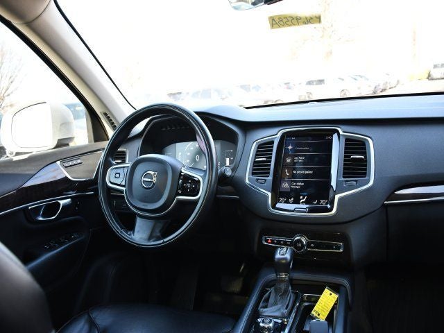 2018 Volvo XC90 T5 Momentum