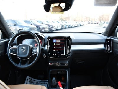 2019 Volvo XC40 Momentum