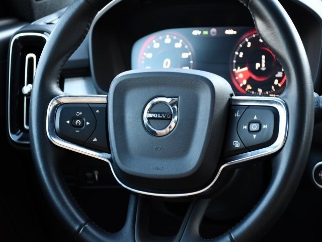 2019 Volvo XC40 Momentum