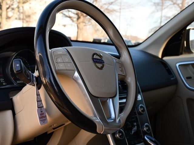 2015 Volvo XC60 T5 Premier