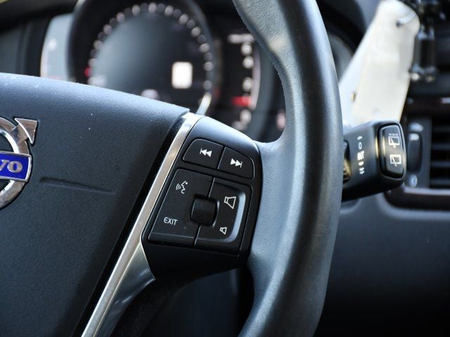 2016 Volvo XC70 T5 Platinum