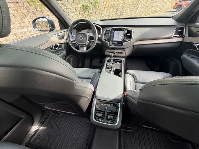 2022 Volvo XC90 T6 Inscription