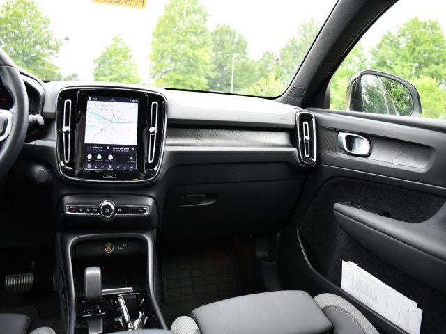2023 Volvo C40 Recharge Pure Electric Twin Plus