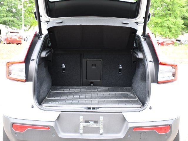 2023 Volvo C40 Recharge Pure Electric Twin Plus