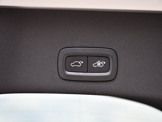 2023 Volvo C40 Recharge Pure Electric Twin Plus