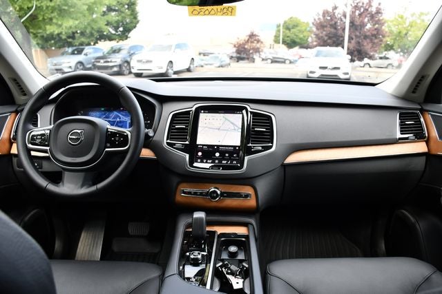 2024 Volvo XC90 Recharge Plug-In Hybrid T8 Plus Bright Theme 7 Passenger