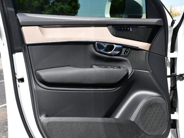 2025 Volvo XC90 Plug-In Hybrid T8 Plus 7 Passenger 2025.5