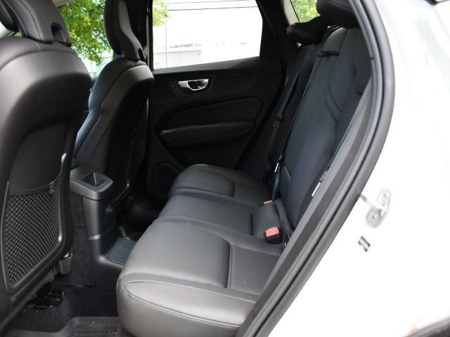 2025 Volvo XC60 Plug-In Hybrid T8 Plus