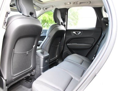 2025 Volvo XC60 Plug-In Hybrid T8 Plus