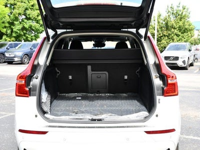2025 Volvo XC60 Plug-In Hybrid T8 Plus