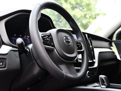 2025 Volvo XC60 Plug-In Hybrid T8 Plus