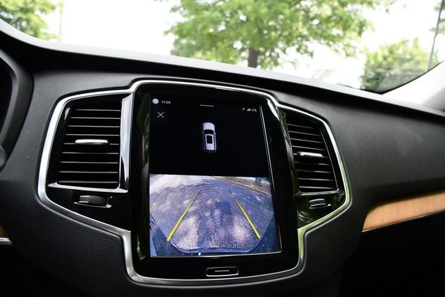 2023 Volvo XC90 B5 Plus