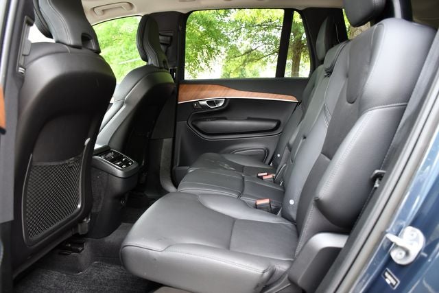 2023 Volvo XC90 B5 Plus