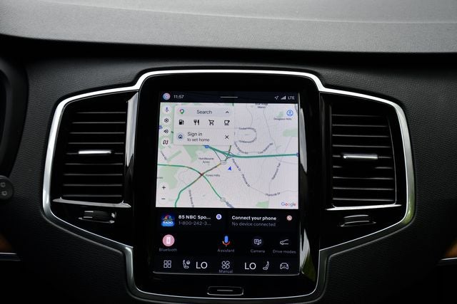 2023 Volvo XC90 B5 Plus