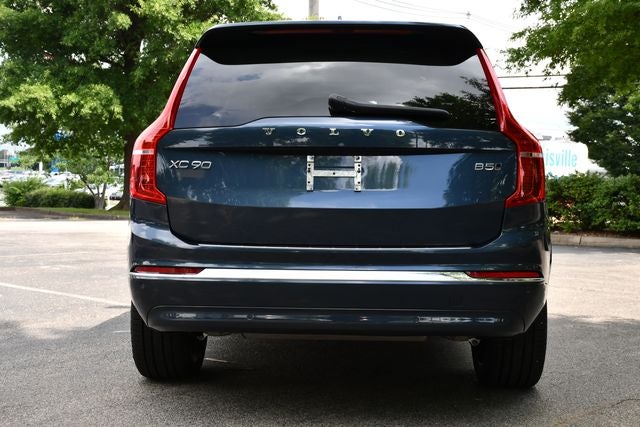 2023 Volvo XC90 B5 Plus
