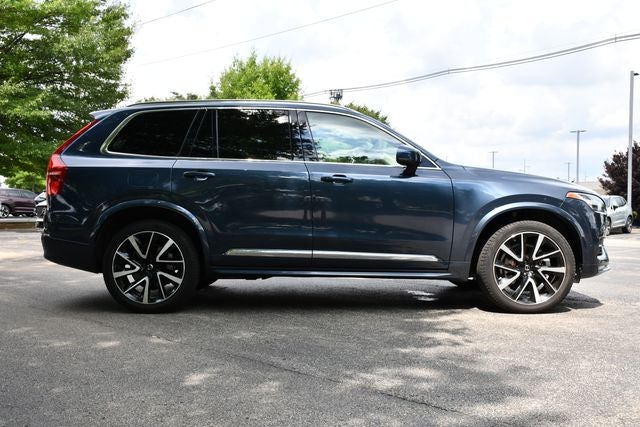 2023 Volvo XC90 B5 Plus