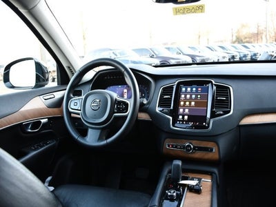 2023 Volvo XC90 B5 Plus