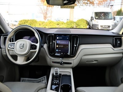 2022 Volvo XC60 B5 Inscription