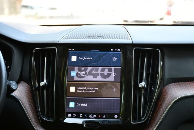 2024 Volvo XC60 B5 Plus Dark Theme