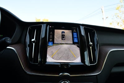 2024 Volvo XC60 B5 Plus Dark Theme