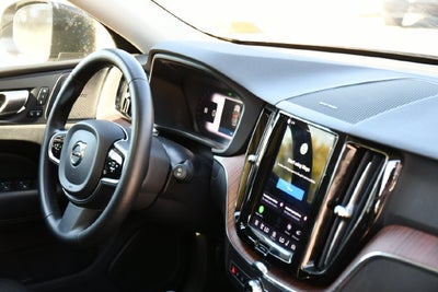 2024 Volvo XC60 B5 Plus Dark Theme