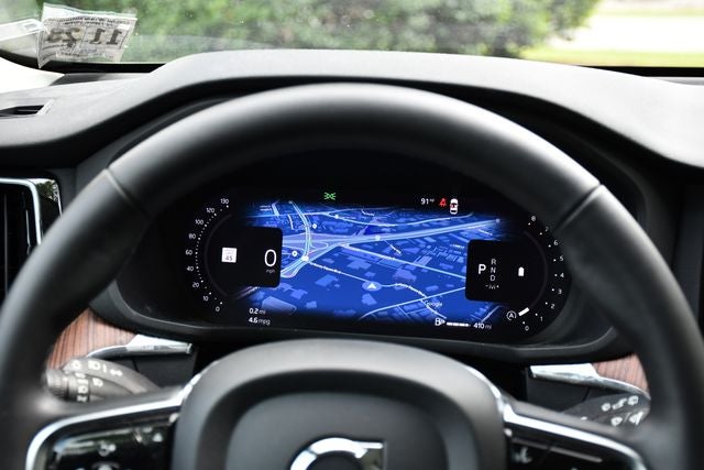 2024 Volvo XC60 B5 Plus Dark Theme