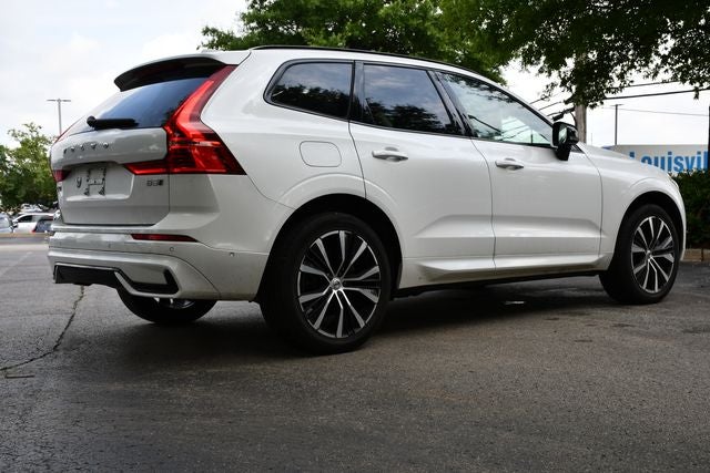 2024 Volvo XC60 B5 Plus Dark Theme