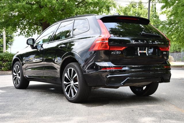 2024 Volvo XC60 B5 Plus Dark Theme