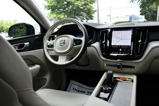 2024 Volvo XC60 B5 Plus Dark Theme