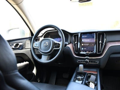 2023 Volvo XC60 B5 Plus Bright Theme