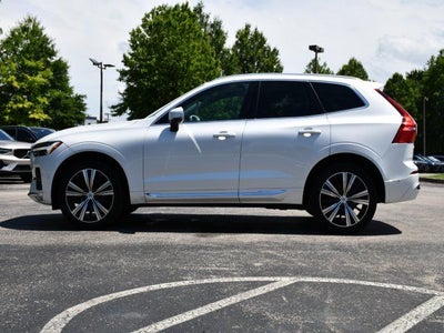 2023 Volvo XC60 B5 Plus Bright Theme