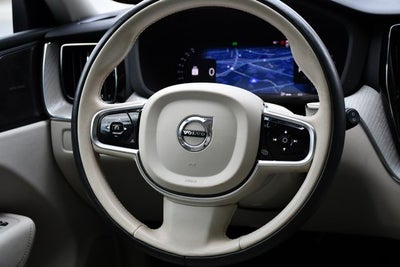 2023 Volvo XC60 B5 Plus Bright Theme