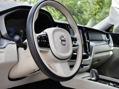 2023 Volvo XC60 B5 Core