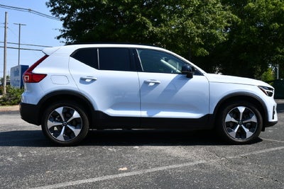 2026 Volvo XC40 B5 Plus