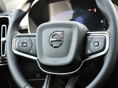 2025 Volvo XC40 B5 Plus Dark Theme