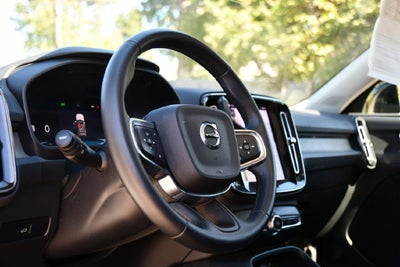 2025 Volvo XC40 B5 Plus Dark Theme
