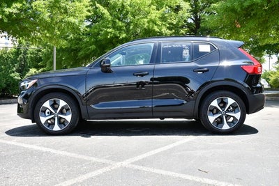 2026 Volvo XC40 B5 Plus