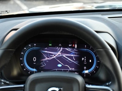 2025 Volvo XC40 B5 Plus Dark Theme