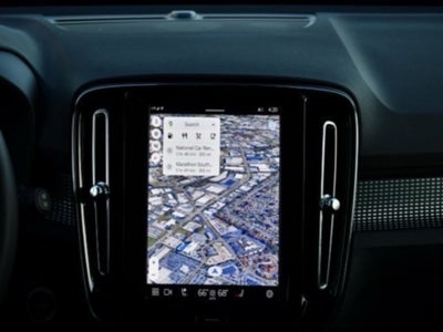 2025 Volvo XC40 B5 Plus Dark Theme