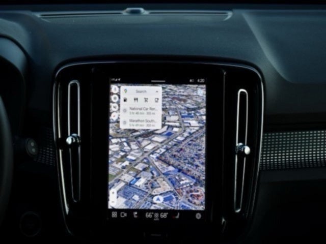 2025 Volvo XC40 B5 Plus Dark Theme