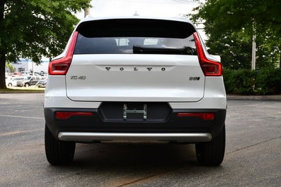 2024 Volvo XC40 B5 Plus Bright Theme
