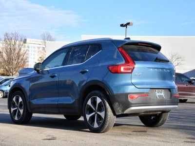 2025 Volvo XC40 B5 Plus Bright Theme