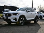2025 Volvo XC40 B5 Plus Bright Theme