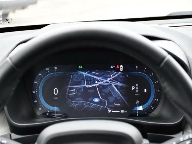 2025 Volvo XC40 B5 Core