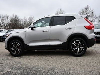 2025 Volvo XC40 B5 Core