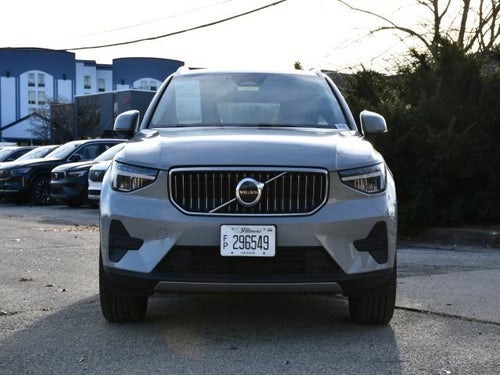 2025 Volvo XC40 B5 Core
